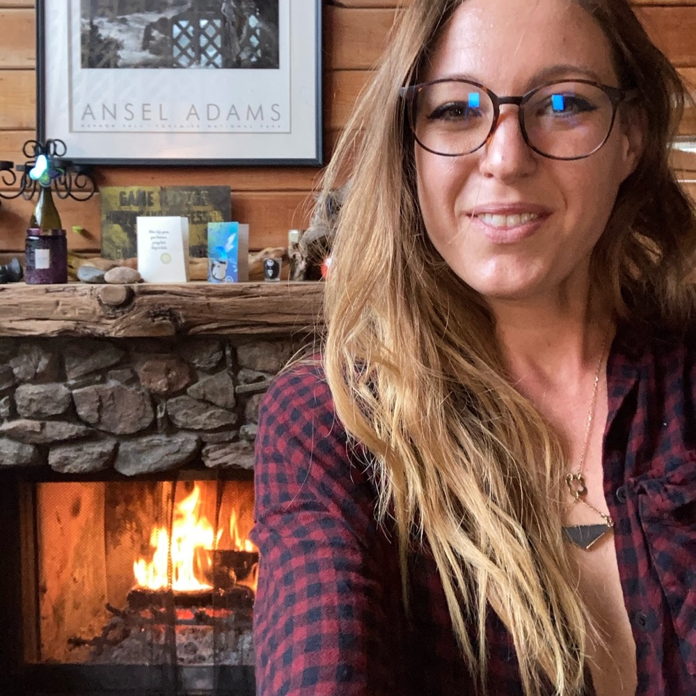 Meet your Posher, Kelli - Picture 2 of 7